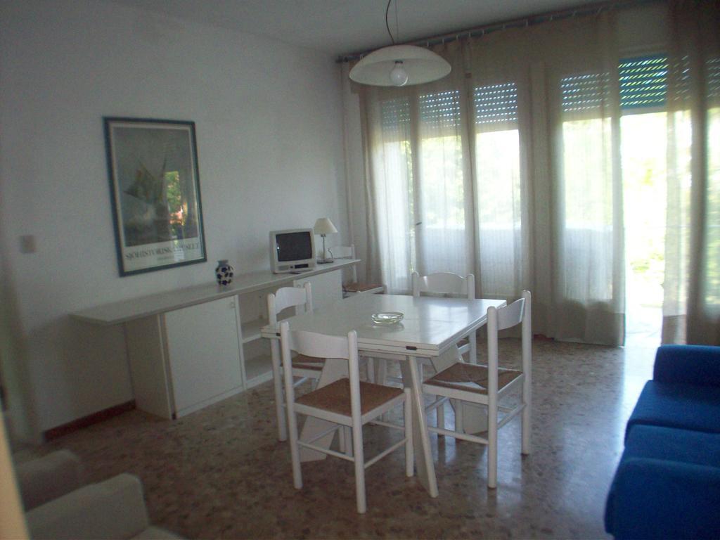 Casa Marialuigia - Appartamenti Solo Per Famiglie Лидо ди Йезоло Екстериор снимка