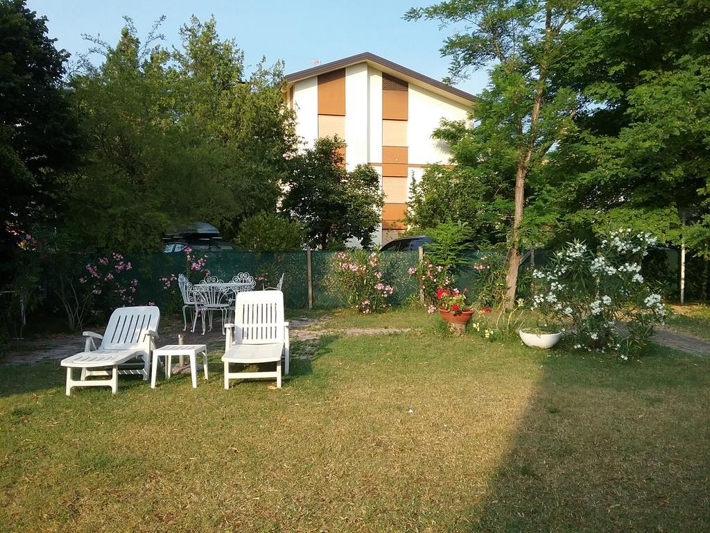 Casa Marialuigia - Appartamenti Solo Per Famiglie Лидо ди Йезоло Екстериор снимка