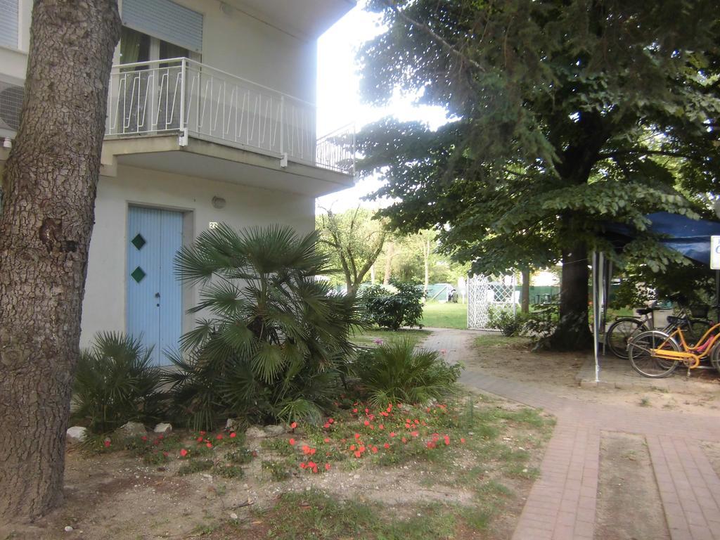 Casa Marialuigia - Appartamenti Solo Per Famiglie Лидо ди Йезоло Екстериор снимка